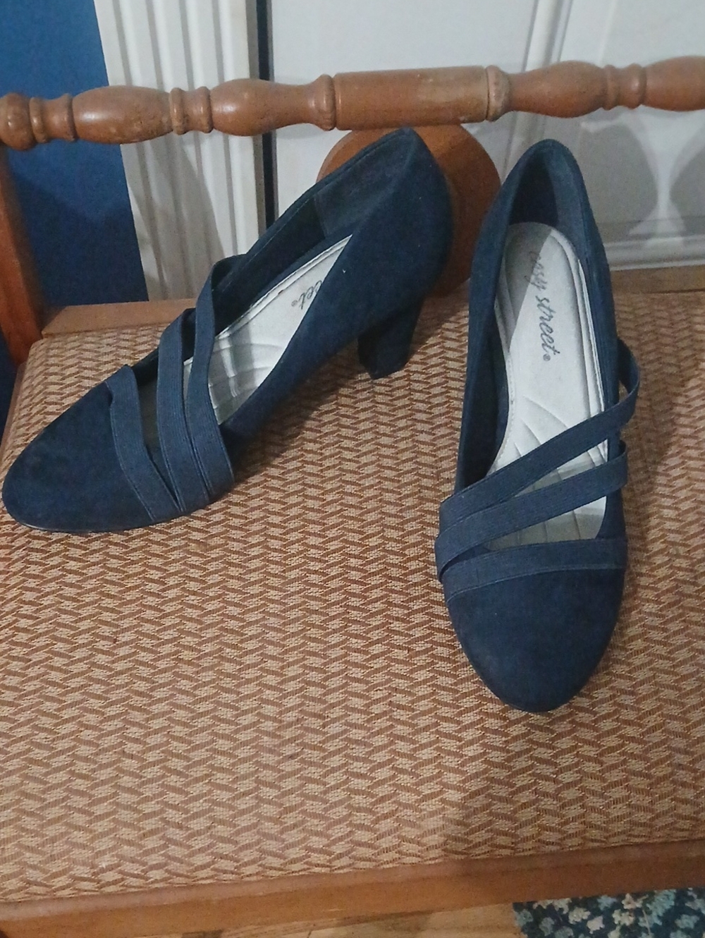 Women's Navy Blue Suede Dress Pumps